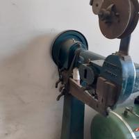 CUCITRICE  A FILO METALLICO 