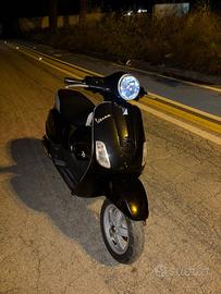Vespa lx50
