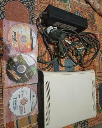 XBOX 360, Con Cavi e 3 Giochi (Leggete L'annuncio)