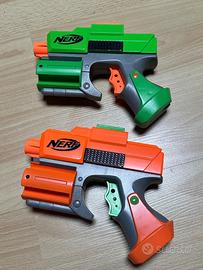 2 pistole giocattolo NERF