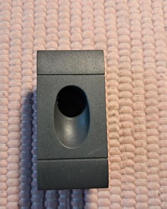 Bticino Living L4953 tappo con uscita per cavo