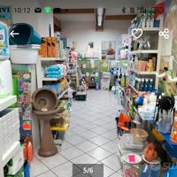 arredamento negozio di casalinghi,detersivi sfuso