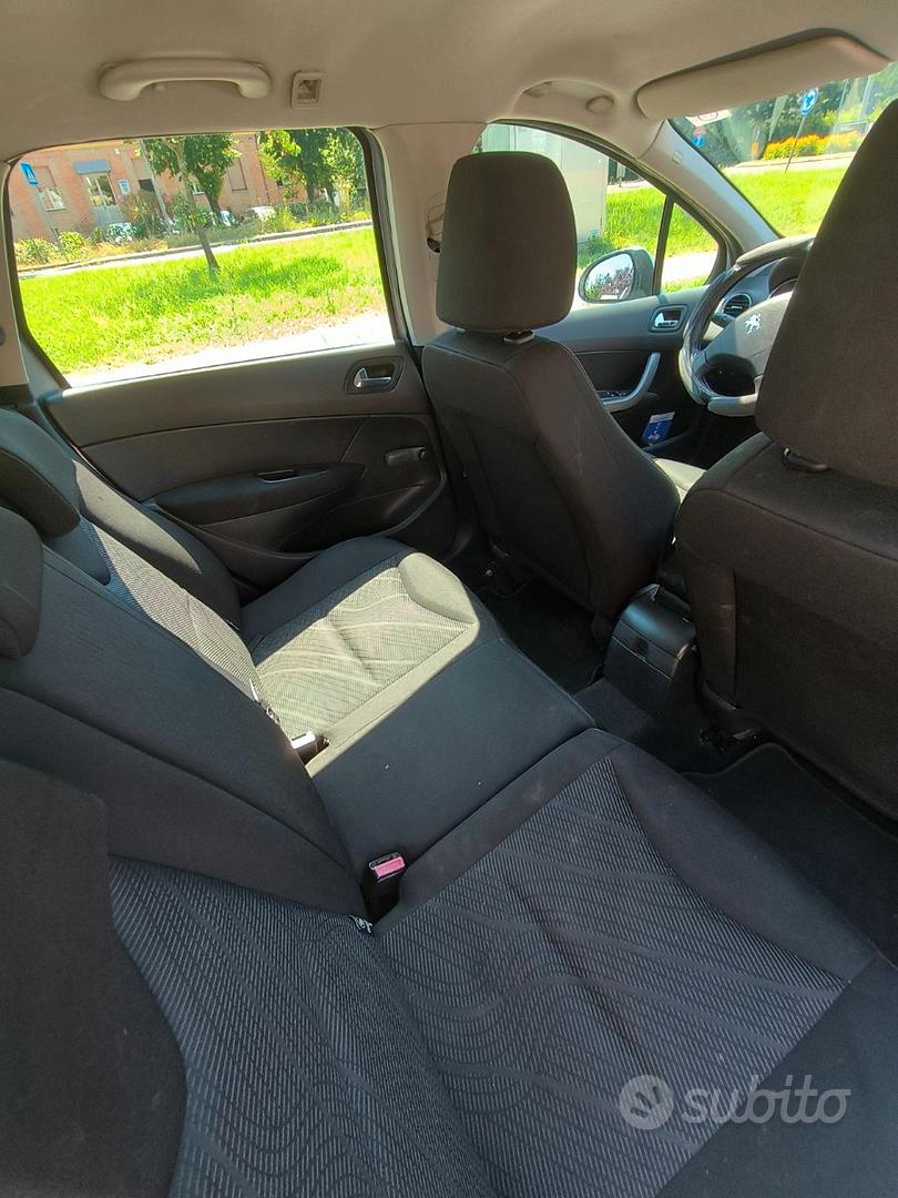 Peugeot 308 2011 photo 5