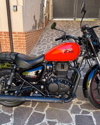 Royal Enfield Meteor 350 Fireball