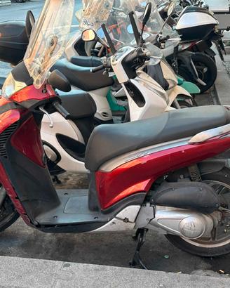 SH 125 rosso 2012 - da riparare