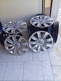 Cerchi + coppe Volkswagen da 18’