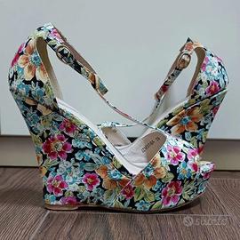 Scarpe con Zeppa a Fiori Abbigliamento e Accessori In vendita a