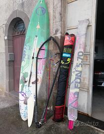  tavola da windsurf completa di due vele 