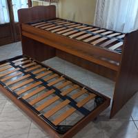 Letto a castello con scrivania estraibile