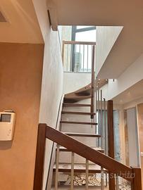 scala in legno massello noce nazionale smontata 