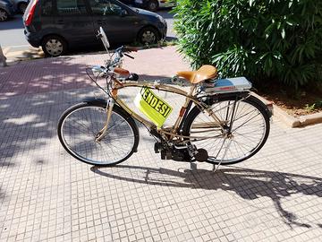 Bicicletta a scoppioTrussardi pieghevole