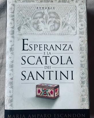 “Esperanza e la scatola dei Santini”