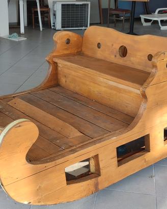 Slitta in legno