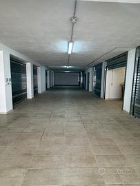 Box privato - Posto auto - Garage - via Baione