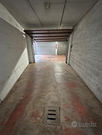 Box auto in via Castello Terni