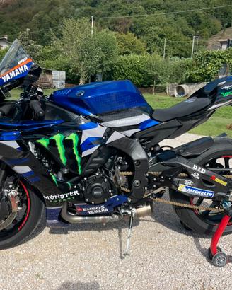 Yamaha r1 2024 urgent