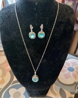 Collana con orecchini 