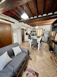 Appartamento di 80 m² con 4 locali e box auto a Te