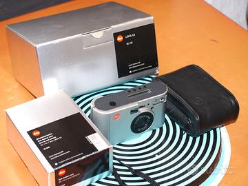 LEICA C2