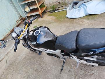 SUZUKI SV 650 1999