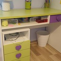 scrivania e cassettiera 