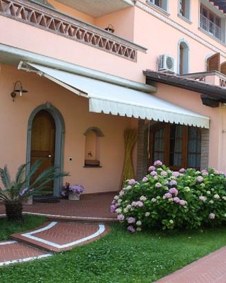 App. in Villa anche per disabili affitti brevi