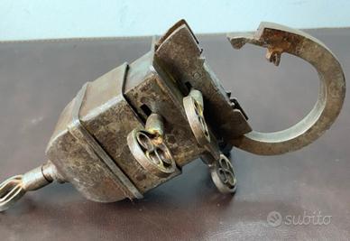Antico lucchetto con segreto 4 chiavi funzionante