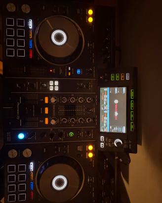 Console Pioneer Dj RX2 + Custodia UDG semirigida