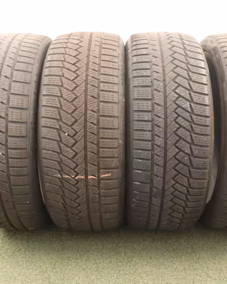 Gomme Continental Winter Contact 205 40 18 inverno