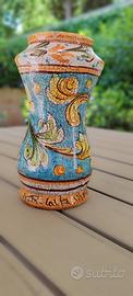vaso in ceramica policroma di Caltagirone