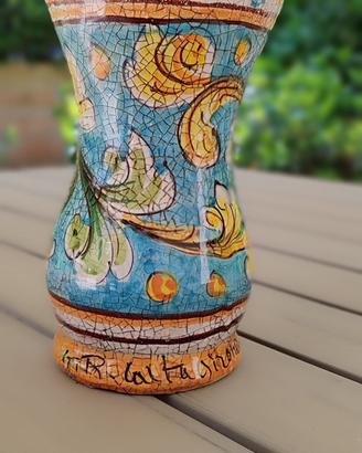 vaso in ceramica policroma di Caltagirone