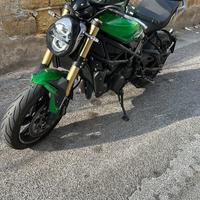 752s