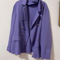 Giacca lilla con tasche finte e bottoni argentati