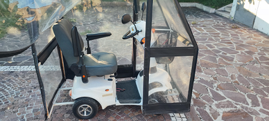 Scooter elettrico per disabili