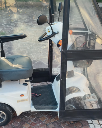 Scooter elettrico per disabili