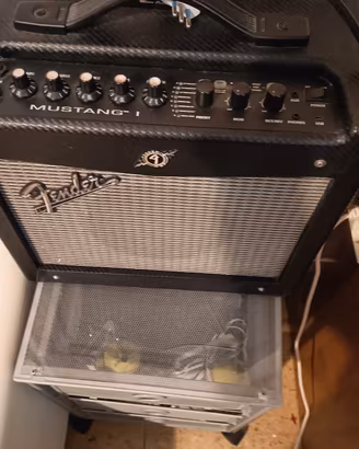 amplificatore Fender  Mustang 1