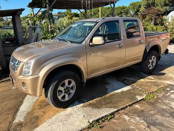 Isuzu DMax 2.5 tdi 5 posti pick up