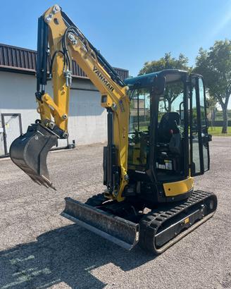 MINIESCAVATORE YANMAR VIO27-6