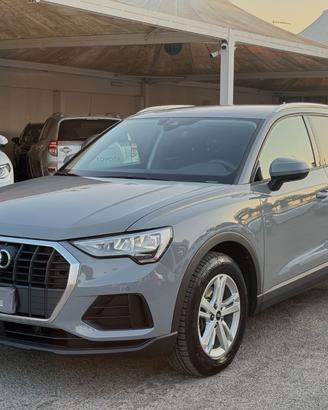 AUDI Q3 35 TDI S tronic Business Advanced FARI FUL