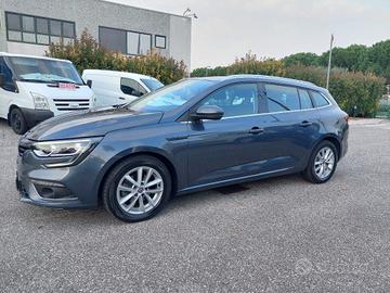 RENAULT Megane Mégane Sporter Blue dCi 115 CV ED