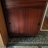 Scarpiera con coperchio 