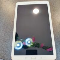 Samsung Tab E