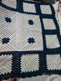 Tovaglia/Centrotavola Unica all'Uncinetto