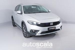 FIAT Tipo 1.5 Hybrid DCT 5 porte Cross