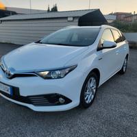 Toyota Auris Touring Sports 1.8 Hybrid Active GARA