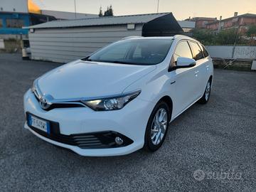 Toyota Auris Touring Sports 1.8 Hybrid Active GARA