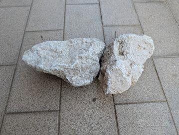 Pietre marmo bianco grezzo, gratis se le ritiri.