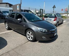 Opel Astra 1.6 Turbo 180CV 5 porte aut. Cosmo S