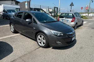 Opel Astra 1.6 Turbo 180CV 5 porte aut. Cosmo S
