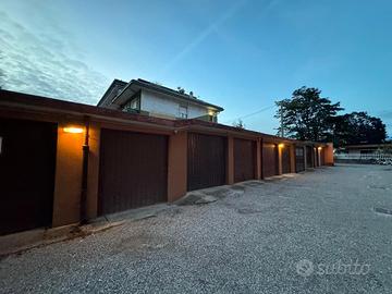 Box singolo merate zona Via E.Ravasi